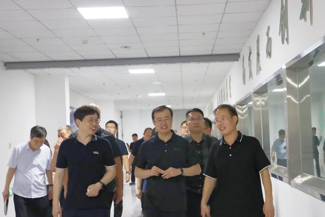 定陶区委副书记、区长刘勇一行莅临圆天缘生物公司指导工作